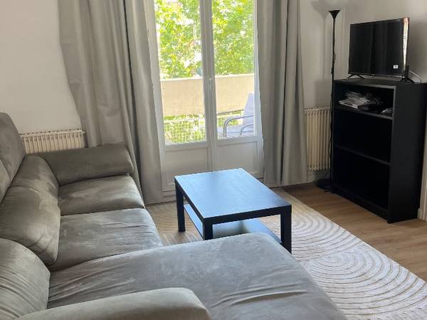 Colocation / Appartement 4 pièces de 67 m², Toulon, Avenue Aristide Briand / Photo 2