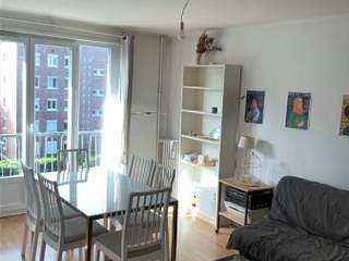 Room share, 5 rooms apartment, Lille