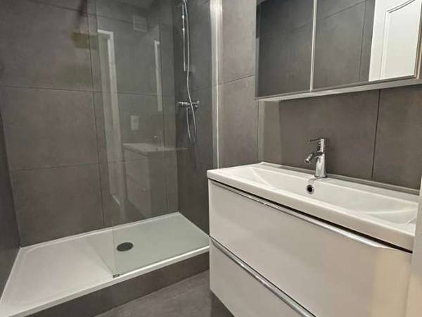 Colocation / Appartement 5 pièces de 87 m², Rosny-sous-Bois, Avenue du Général de Gaulle / Photo 6