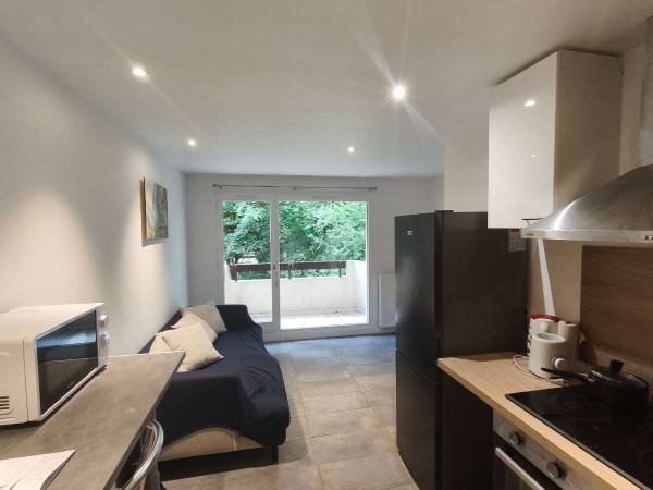 Colocation / Appartement 5 pièces de 86 m², Courcouronnes, Square de la Borne / Photo 10