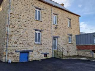 Flatsharing / 5-bedroom house · 150 m², Martigné-Ferchaud, Impasse de Gourden