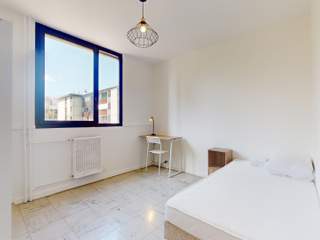 Colocation / 6 rooms apartment · 110 m², Grenoble, Rue Claude Kogan