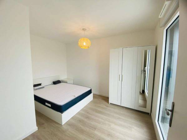 Colocation / Appartement 6 pièces de 106 m², Villejuif, Allée Arnaud Beltrame / Photo 2