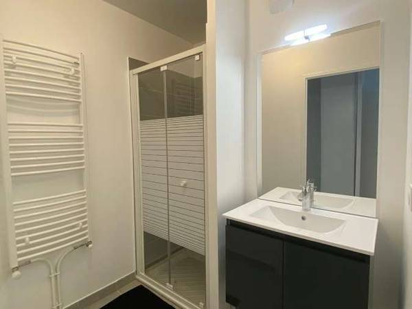 Colocation / Appartement 6 pièces de 106 m², Villejuif, Allée Arnaud Beltrame / Photo 5