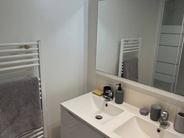 Location / Appartement 3 pièces de 52 m², Pantin, Rue Denis Papin / Photo 7