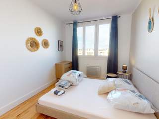 Colocation / Appartement 4 pièces de 64 m², Vénissieux, Rue Louise Michel