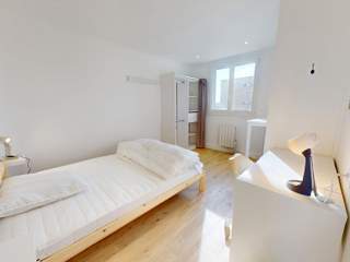 Colocation / Appartement 5 pièces de 63 m², Bron, Rue de Montferrat