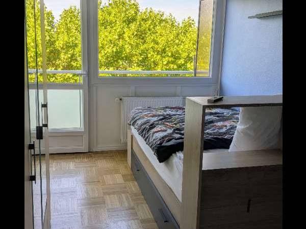 Colocation / Appartement 4 pièces de 93 m², Villiers-sur-Marne, Chemin des Portats / Photo 12