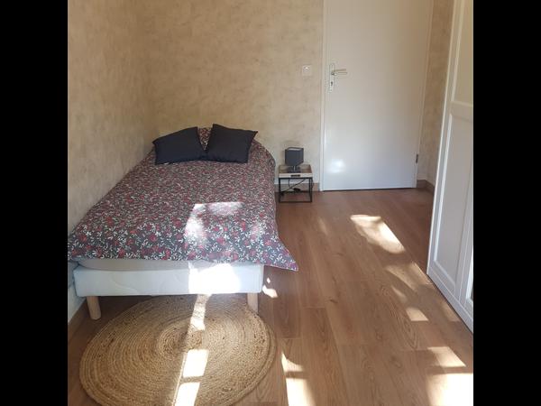 Colocation / Duplex 5 pièces de 100 m², Stains, Rue de la Molette / Photo 2