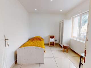 Piso compartido / 7 rooms house · 102 m², Vénissieux, Avenue Viviani