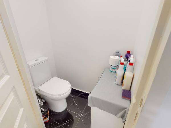 Colocation / Maison 7 pièces de 102 m², Vénissieux, Avenue Viviani / Photo 12