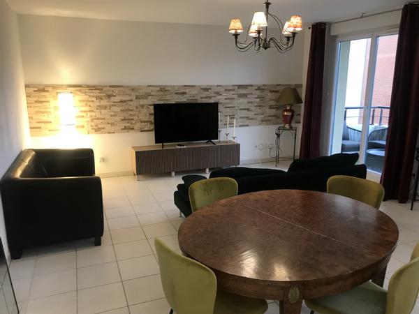 Colocation / Appartement 3 pièces de 69 m², Blagnac, Avenue du Général de Gaulle / Photo 2