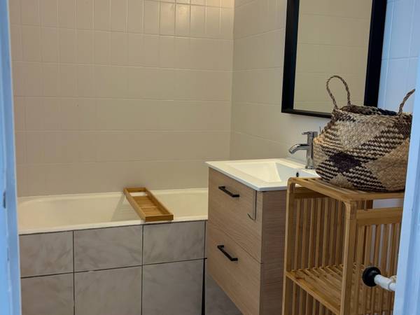 Location / Appartement 2 pièces de 47 m², Saint-Étienne, Boulevard Alexandre de Fraissinette / Photo 2
