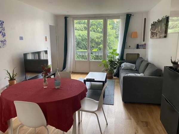 Colocation / Appartement 4 pièces de 59 m², Ivry-sur-Seine, Avenue Maurice Thorez / Photo 2