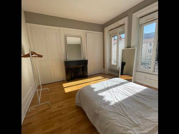 Colocation / Appartement 4 pièces de 80 m², Lyon, Rue Villeroy / Photo 2