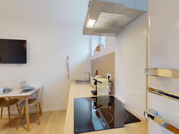 Location / Appartement 3 pièces de 37 m², Dijon, Rue d'Auxonne / Photo 8