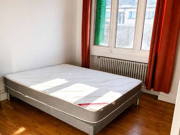 Colocation / Appartement 4 pièces de 90 m², Grenoble, Rue de Stalingrad / Photo 9