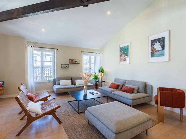 Colocation / Appartement 10 pièces de 205 m², Marseille, La Canebière / Photo 2