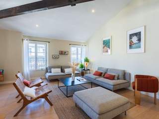 Room share, 10 rooms apartment, Marseille