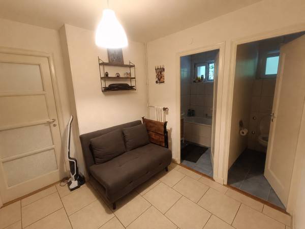 Colocation / Appartement 2 pièces de 50 m², Lausanne, Place du Vallon / Photo 2