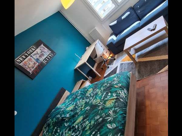 Colocation / Appartement 6 pièces de 95 m², Échirolles, Allée du Morvan / Photo 2