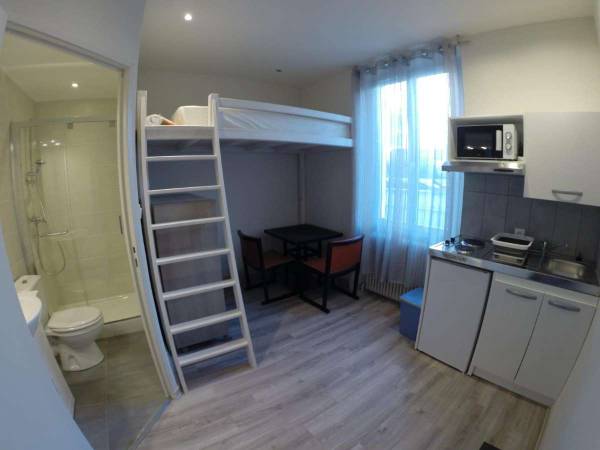 Chambre pour étudiant / Studio de 16 m², Fontaine, Rue Marechal Joffre / Photo 2