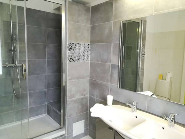 Colocation / Maison 7 pièces de 200 m², Talence, Avenue Espeleta / Photo 2