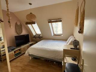Homestay / 5-bedroom apartment building · 100 m², Clichy, Rue de Paris