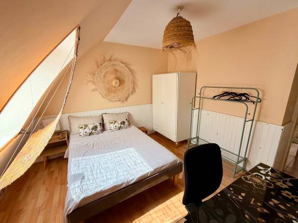 Room in a live-in landlord's home / 5 rooms building · 100 m², Clichy, Rue de Paris / Photo 2
