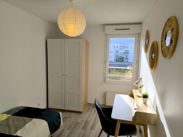 Colocation / Appartement 4 pièces de 10 m², Grenoble, Allée des Romantiques / Photo 15