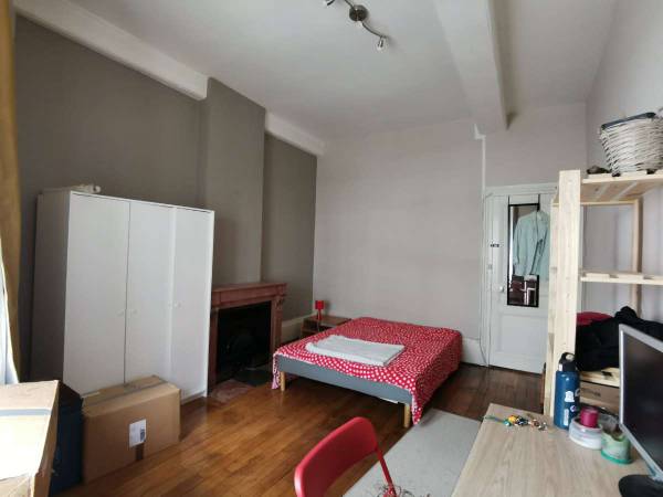 Flatsharing / 4-bedroom flat · 82 m², Lyon, Avenue des Frères Lumière / Photo 2