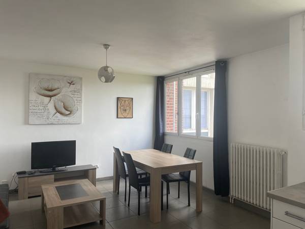 Colocation / Appartement 4 pièces de 69 m², Amiens, Rue Georges Guynemer / Photo 2