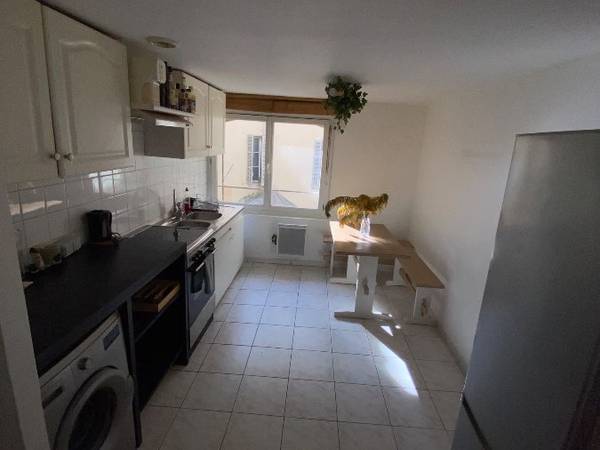 Sublet / 2-bedroom flat · 52 m², Marseille, Boulevard de la Liberte / Photo 2