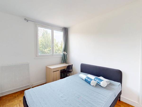 Colocation / Maison 7 pièces de 92 m², Créteil, Rue Calmette / Photo 2