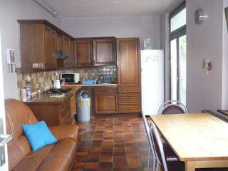Colocation / 10 rooms house · 210 m², Liège, Rue Eracle
