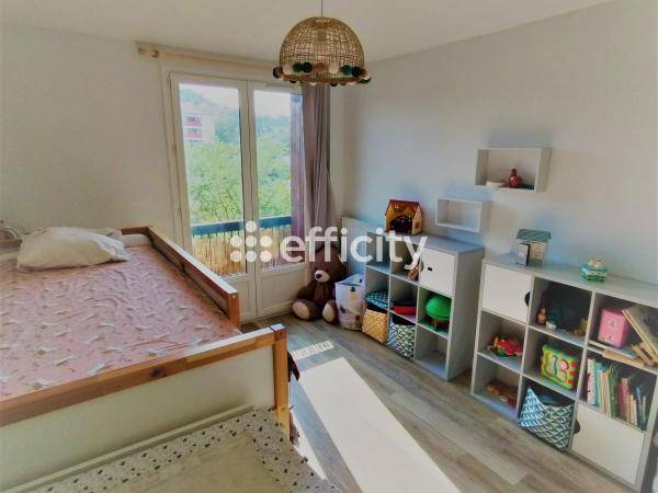 Location / Appartement 3 pièces de 73 m², Aix-en-Provence, Avenue des Infirmeries / Photo 8