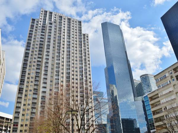 Location / Maison 5 pièces de 87 m², Courbevoie, Place Henri Regnault / Photo 2