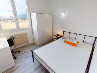 Room share / 5 rooms apartment · 85 m², Saint-Martin-d'Hères, Avenue de la Mogne