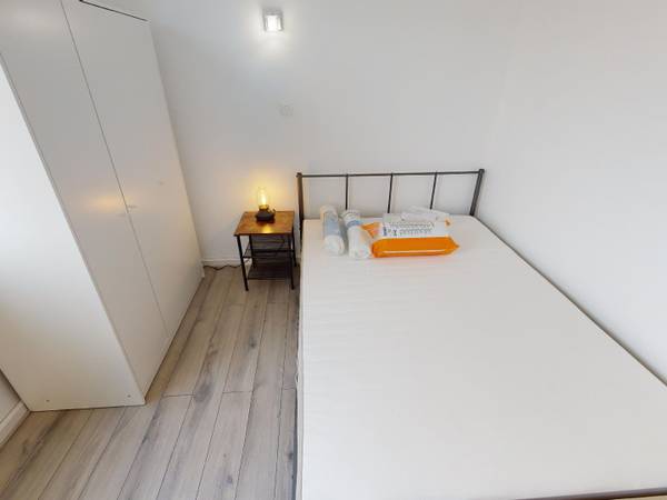 Colocation / Appartement 5 pièces de 85 m², Saint-Martin-d'Hères, Avenue de la Mogne / Photo 2