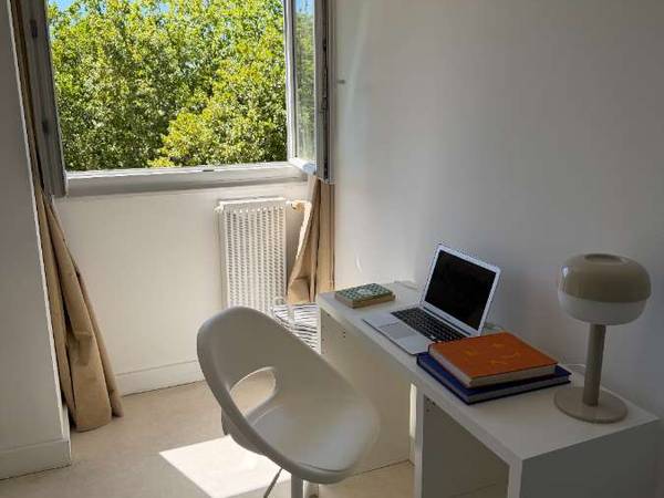 Colocation / Appartement 5 pièces de 82 m², Évry-Courcouronnes, Place Troisdorf / Photo 2