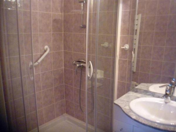 Colocation / Appartement 5 pièces de 91 m², Évry-Courcouronnes, Rue Honore D’Estienne D’Orves / Photo 2