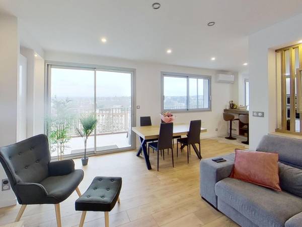 Flatsharing / 4-bedroom flat · 118 m², Lyon, Rue de Montribloud / Photo 2