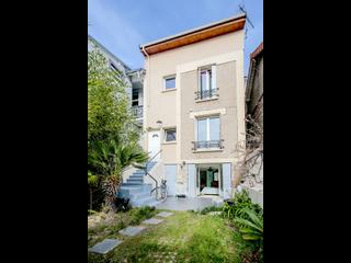 Colocation / 8 rooms house · 140 m², Nanterre, Rue de la Source
