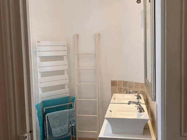 Colocation / Appartement 6 pièces de 160 m², Paris, Boulevard Barbès / Photo 13