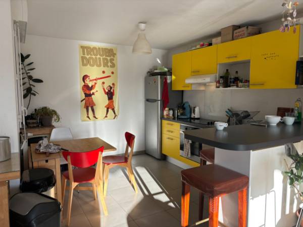Sous-location / Appartement 4 pièces de 90 m², Bordeaux, Place Léon Duguit / Photo 2
