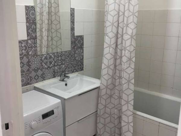 Colocation / Appartement 3 pièces de 56 m², Aubervilliers, Rue de la Courneuve / Photo 6