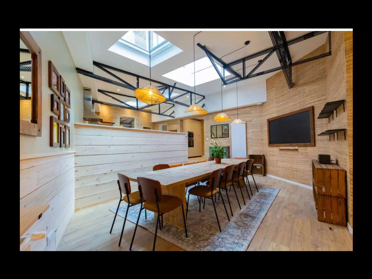 🏡 Chambres en colocation – La Casa Malakoff Péri Nous avons des chambres disponibles à La Casa Coliving ! Vivez une expérience ino