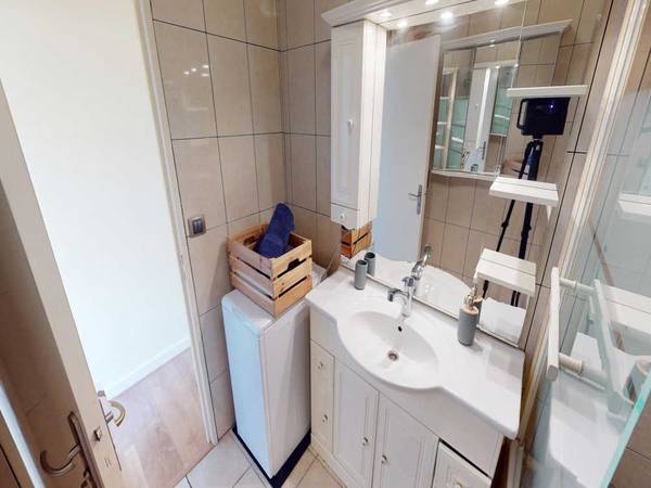 Room share / 3 rooms apartment · 60 m², Paris, Rue Montbrun / Photo 14