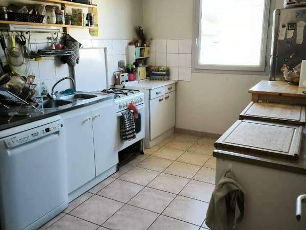 Flatsharing / 5-bedroom flat · 100 m², Lyon, Rue du 24 Mars 1852 / Photo 2