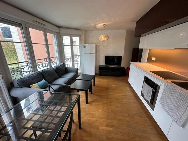 Colocation / Appartement 4 pièces de 64 m², Alfortville, Quai Blanqui / Photo 2